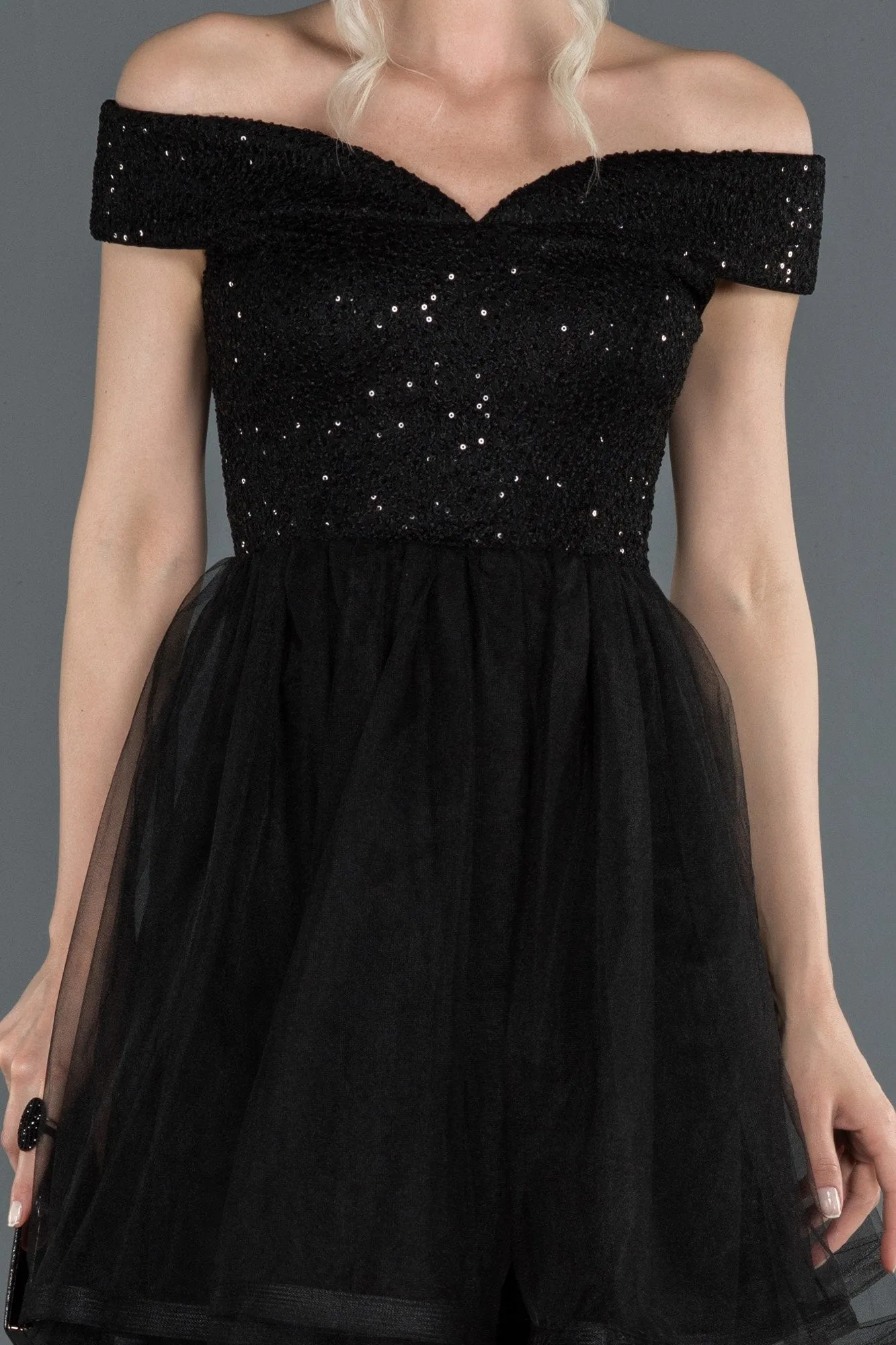 17034 Black Off-Shoulder Shimmer Tulle Princess Dress