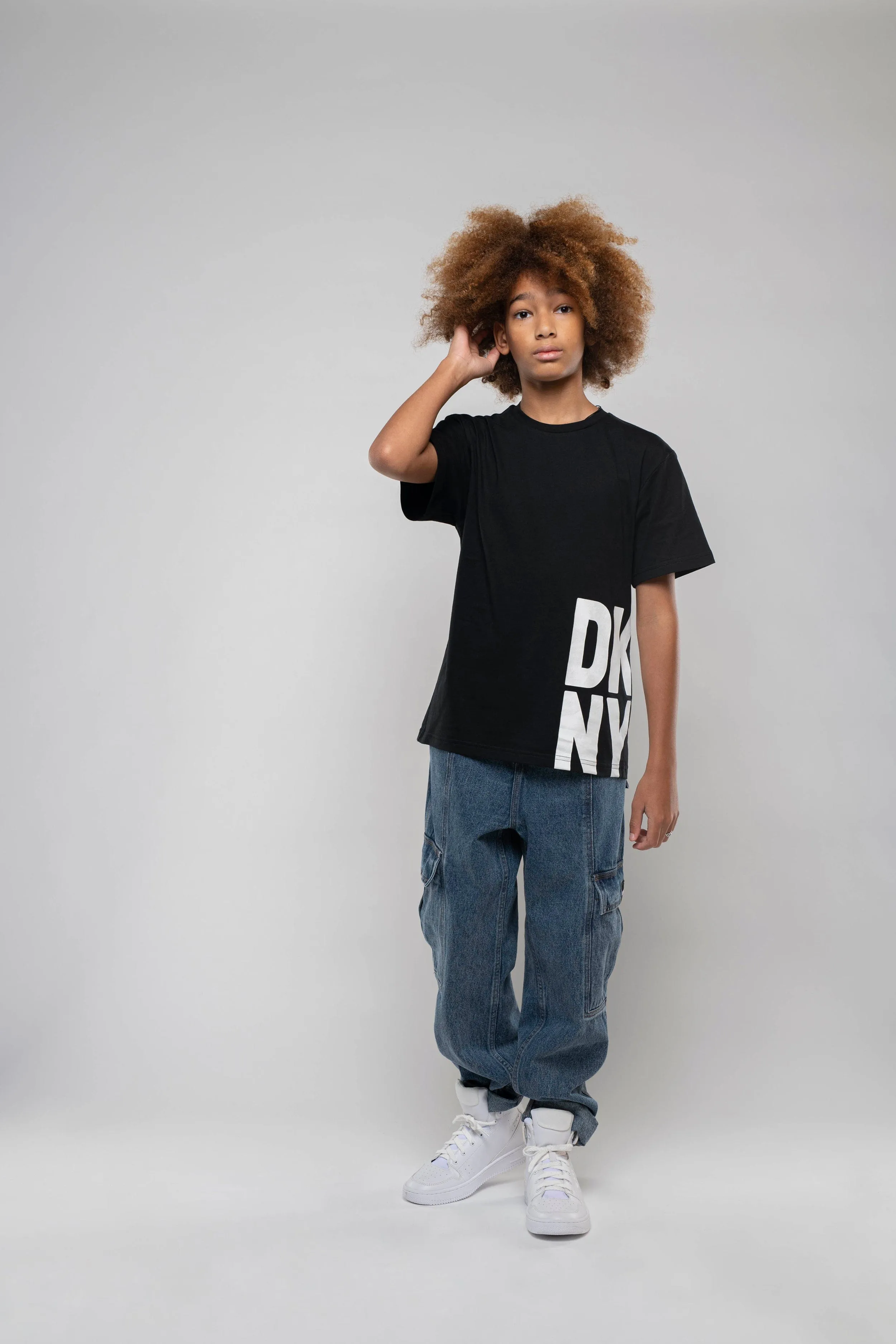 DKNY Kids Logo T-Shirt in Black