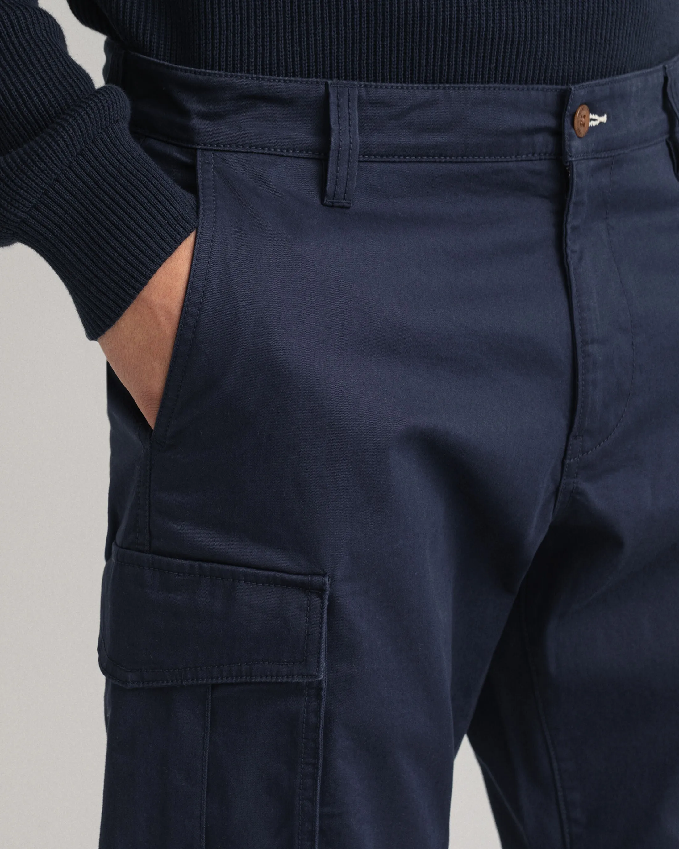 GANT - Relaxed Fit Twill Cargo Shorts, Marine