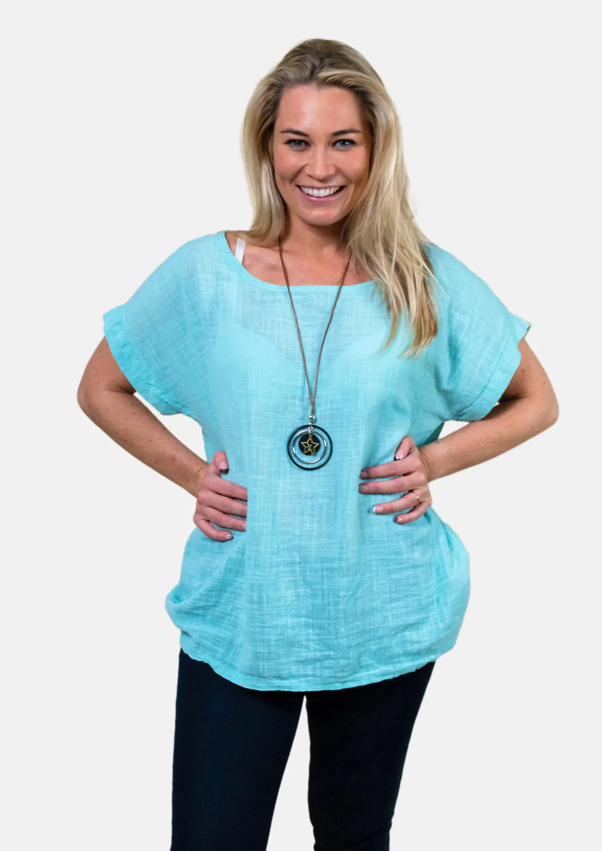 High Low Hem Top With Necklace