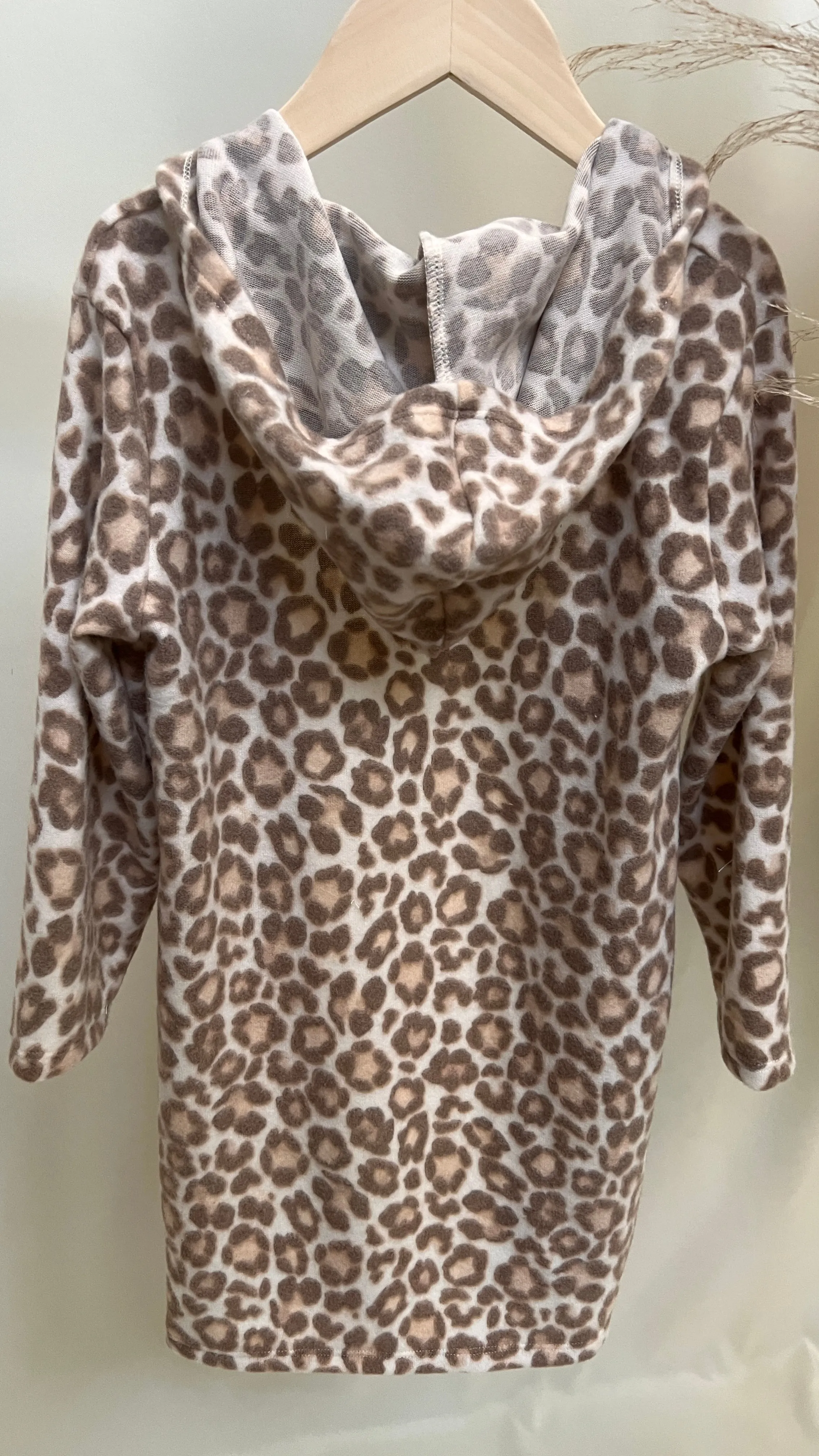 Hooded Cardigan in Pastel Leopard