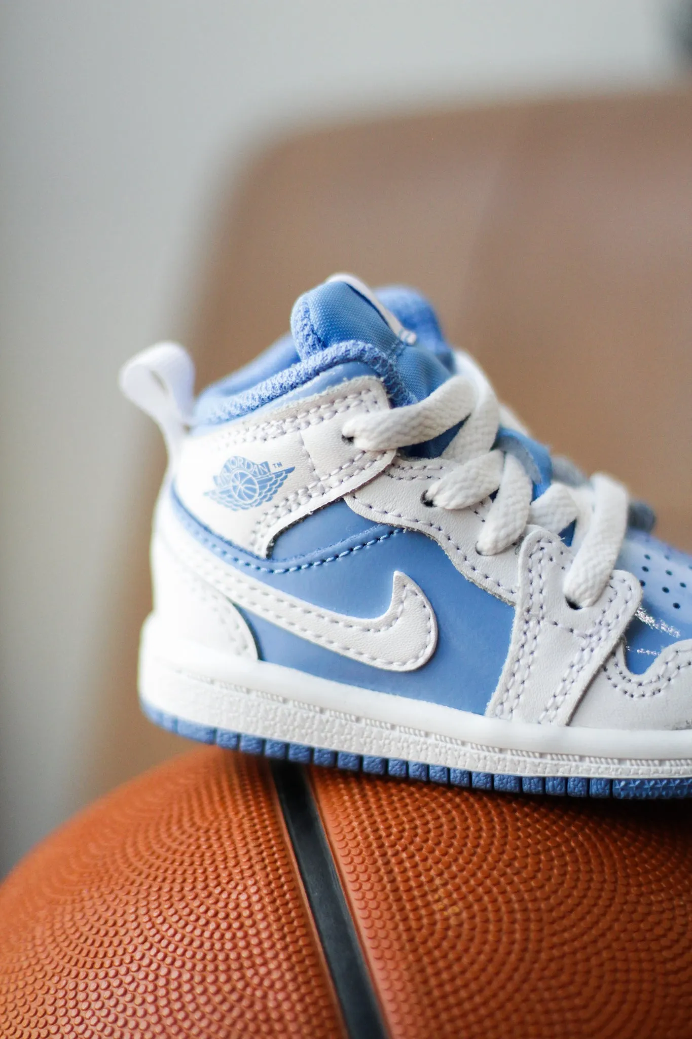 JORDAN 1 MID SE (TD) "LEGEND BLUE"