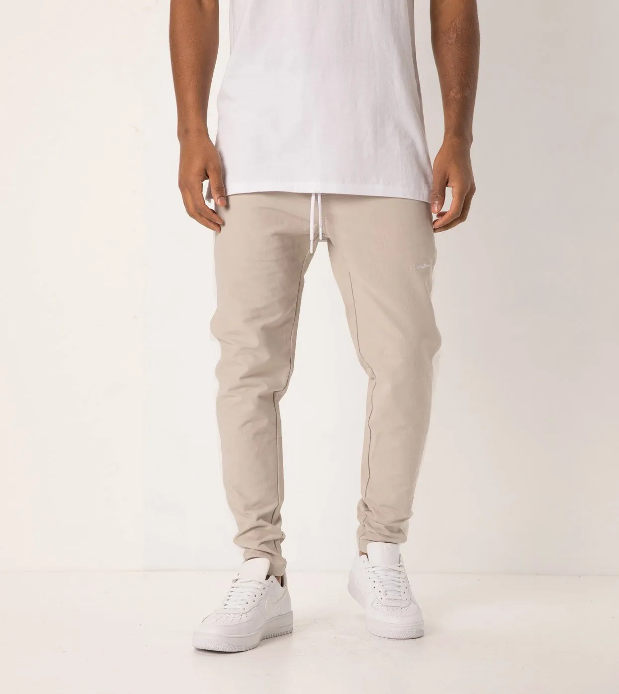 Jumpshot Track Pant Putty/White