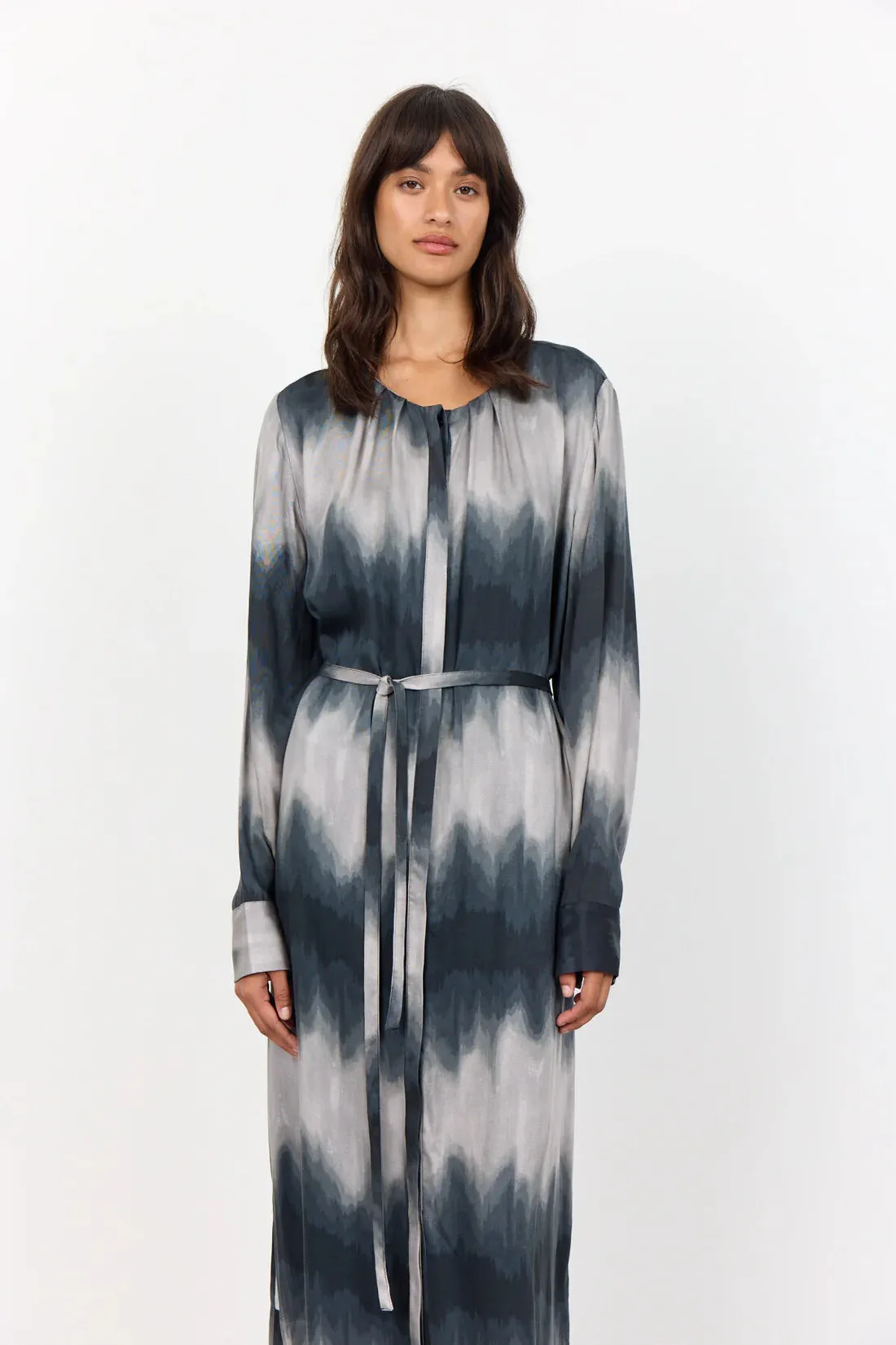 Leveté Jackleen Grey Tonal Dress