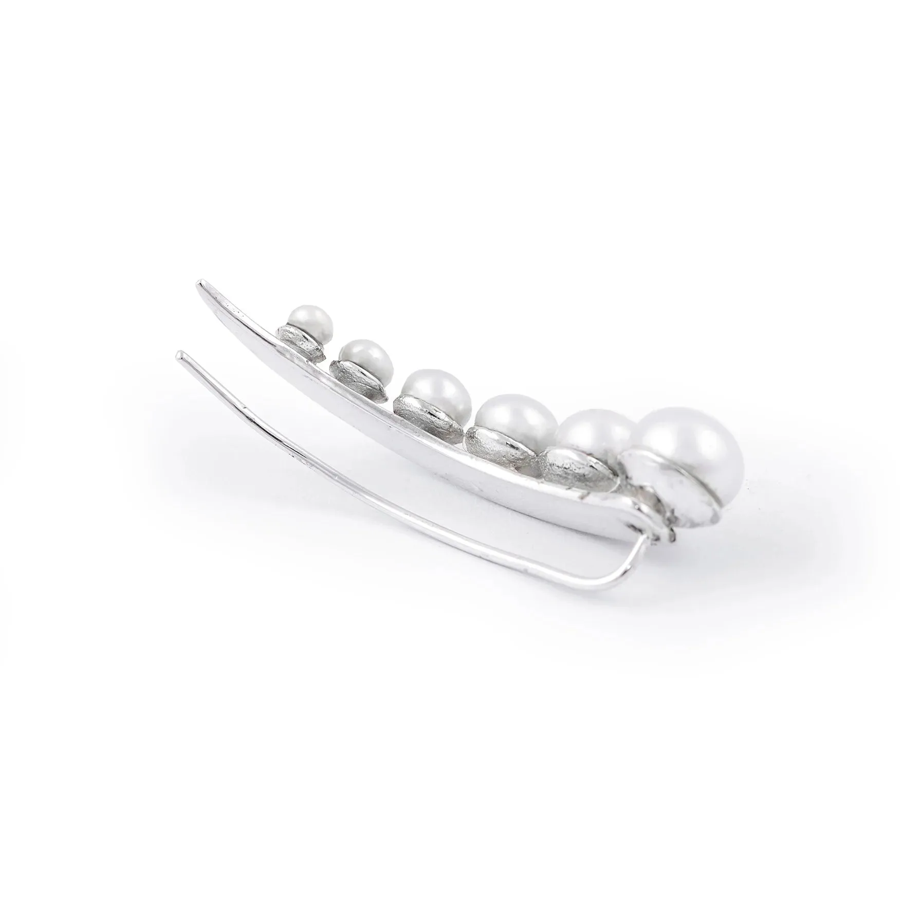 The SPIRAL PEARL Ear Cuff