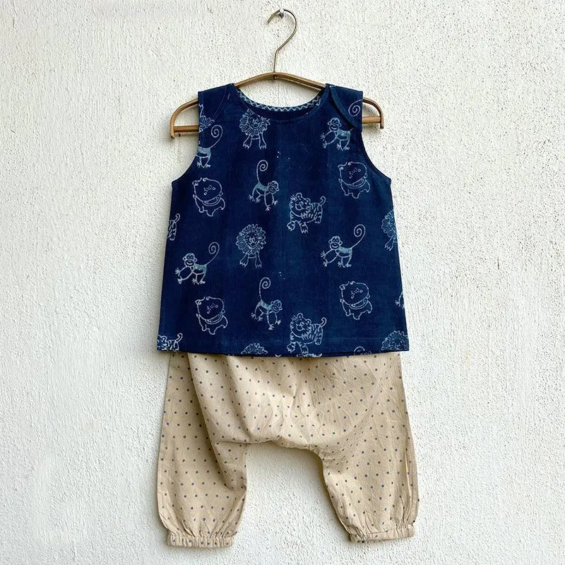 UNISEX ORGANIC ZOO  JHABLA WITH INDIGO RAIDANA PANTS